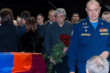 Оренбург простился с героями-летчиками